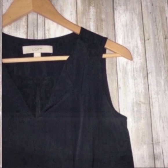 Loft Black Sleeveless Blouse - Picture 2 of 4